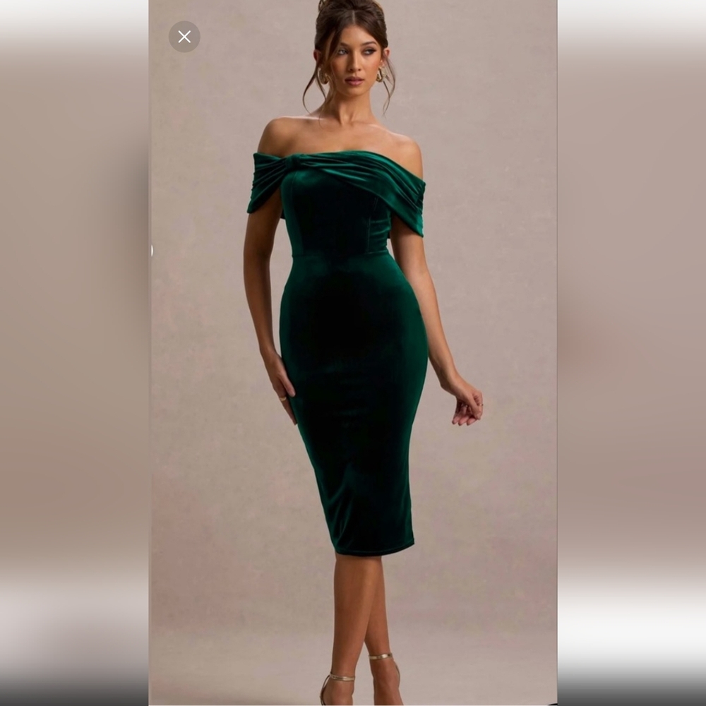 Club London Green Velvet Dress